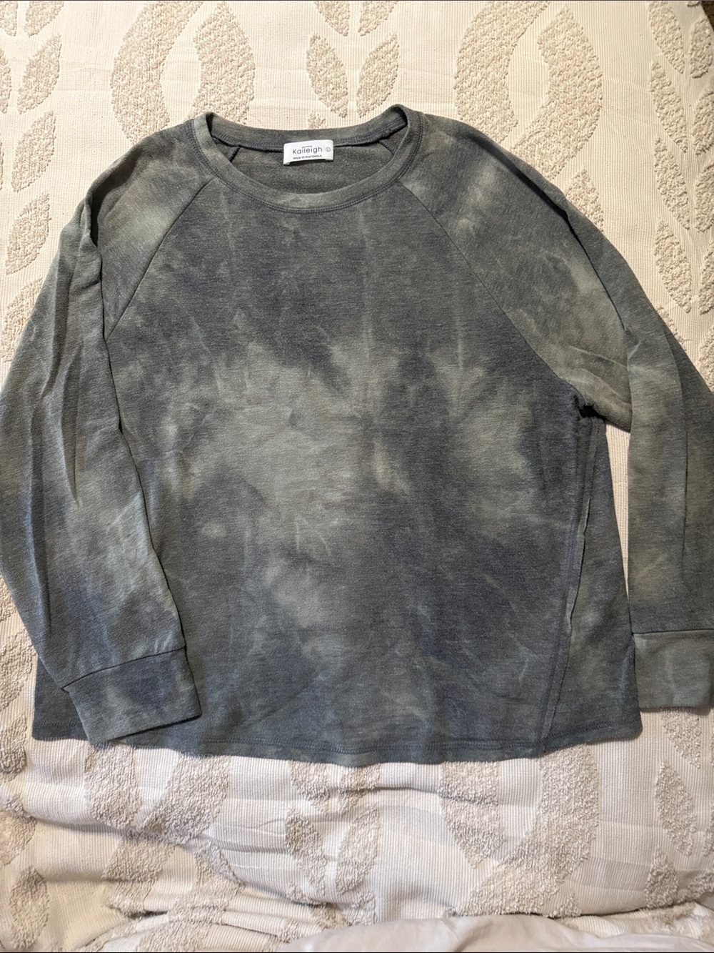 Kaileigh Olive Green Tie-Dye Crewneck Sweater
